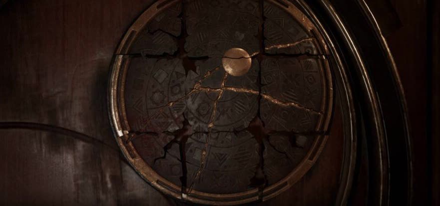 Wie man das Rätsel mit der zerbrochenen Platte an der astronomischen Uhr in Alone in the Dark löst 