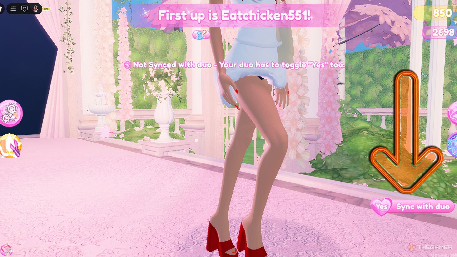 Roblox Dress To Impress runaway model walking, Sync With interface with an arrow