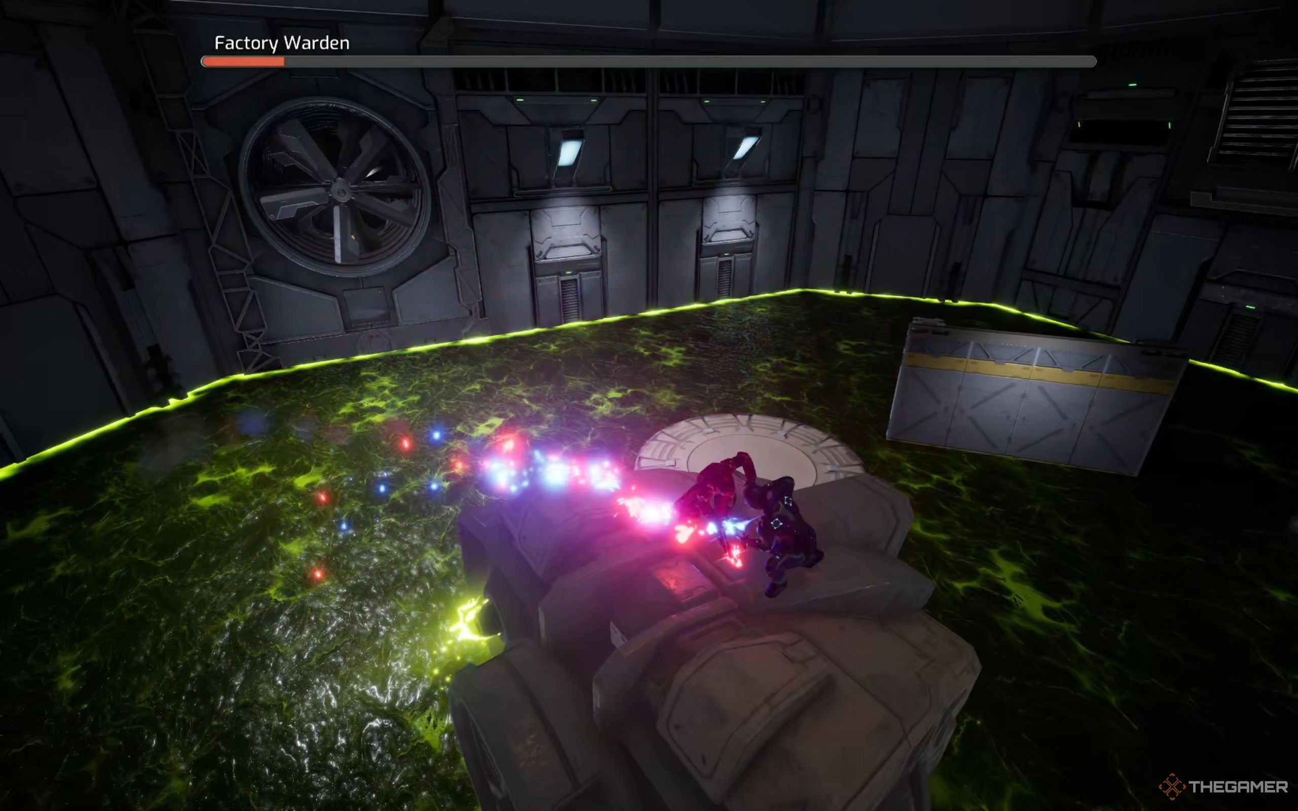 The Factory Warden flies around, Mio and Zoe are on its head, shooting.