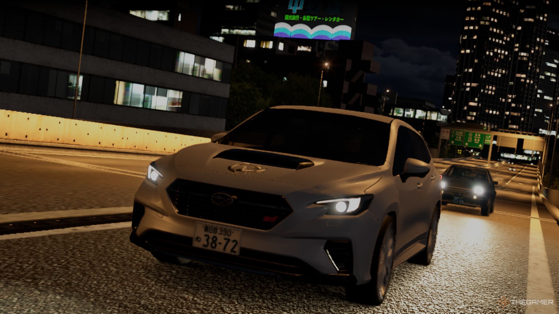 Triggering a race in Tokyo Xtreme Racer.