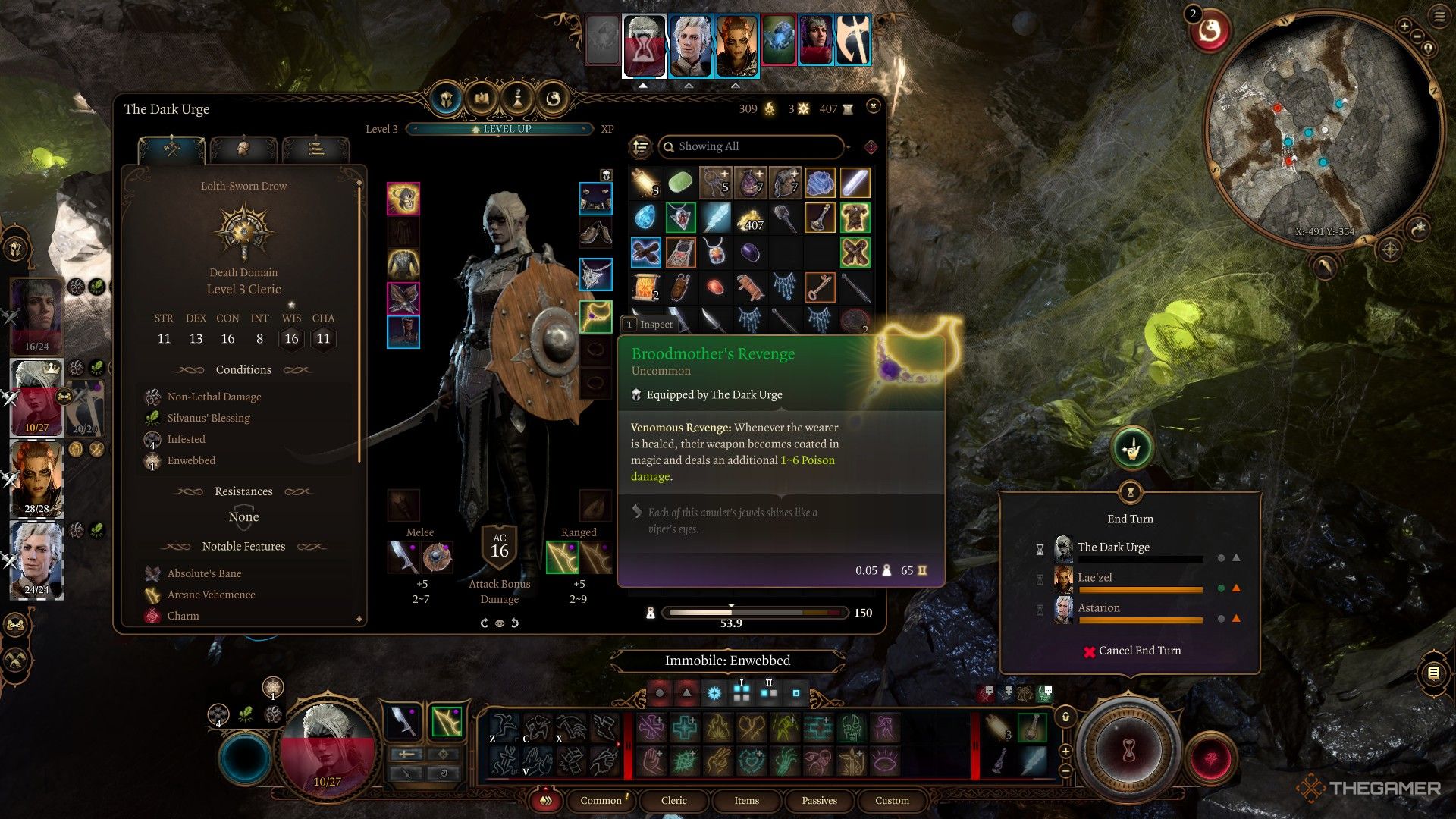 Death Domain Cleric inspects the Broodmother's Revenge necklace in Baldur's Gate 3.