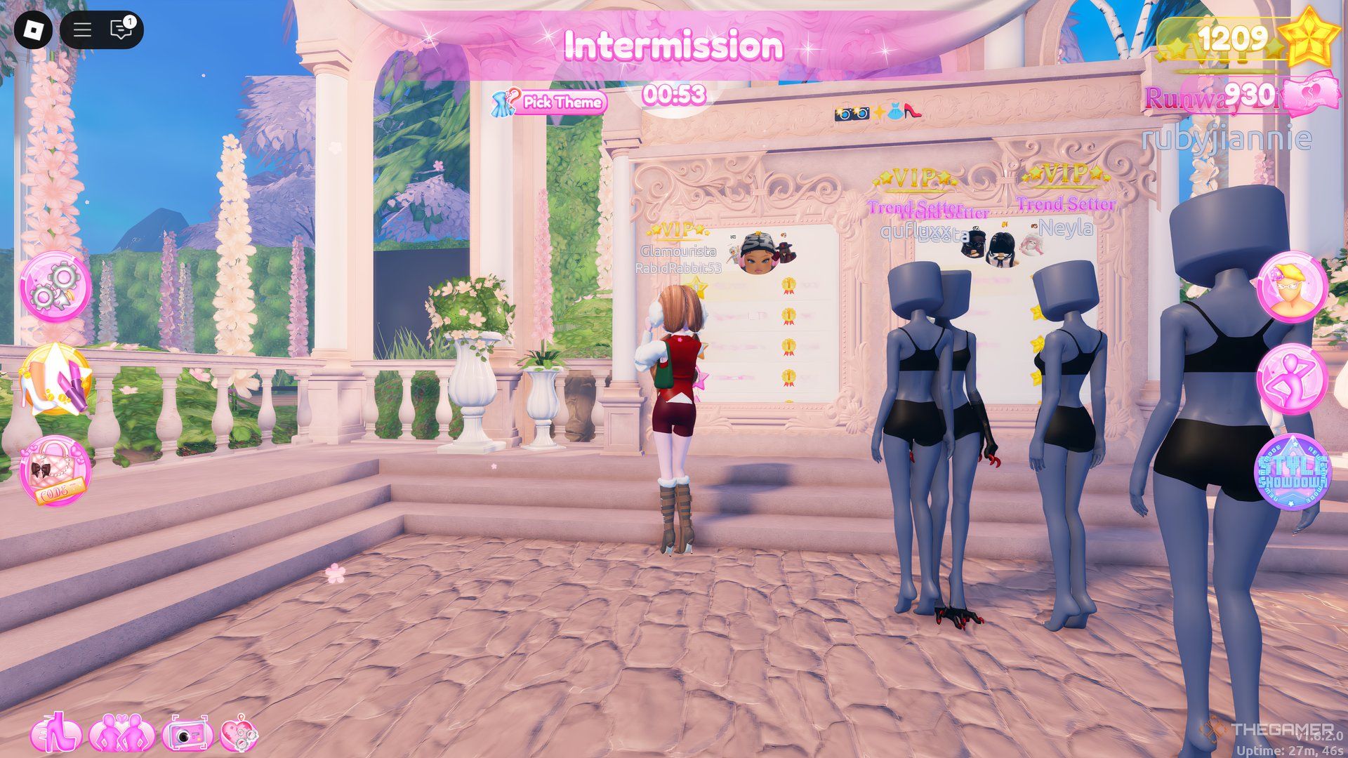 Таблица лидеров с символами показана в лобби в Roblox: Dress To Impress.