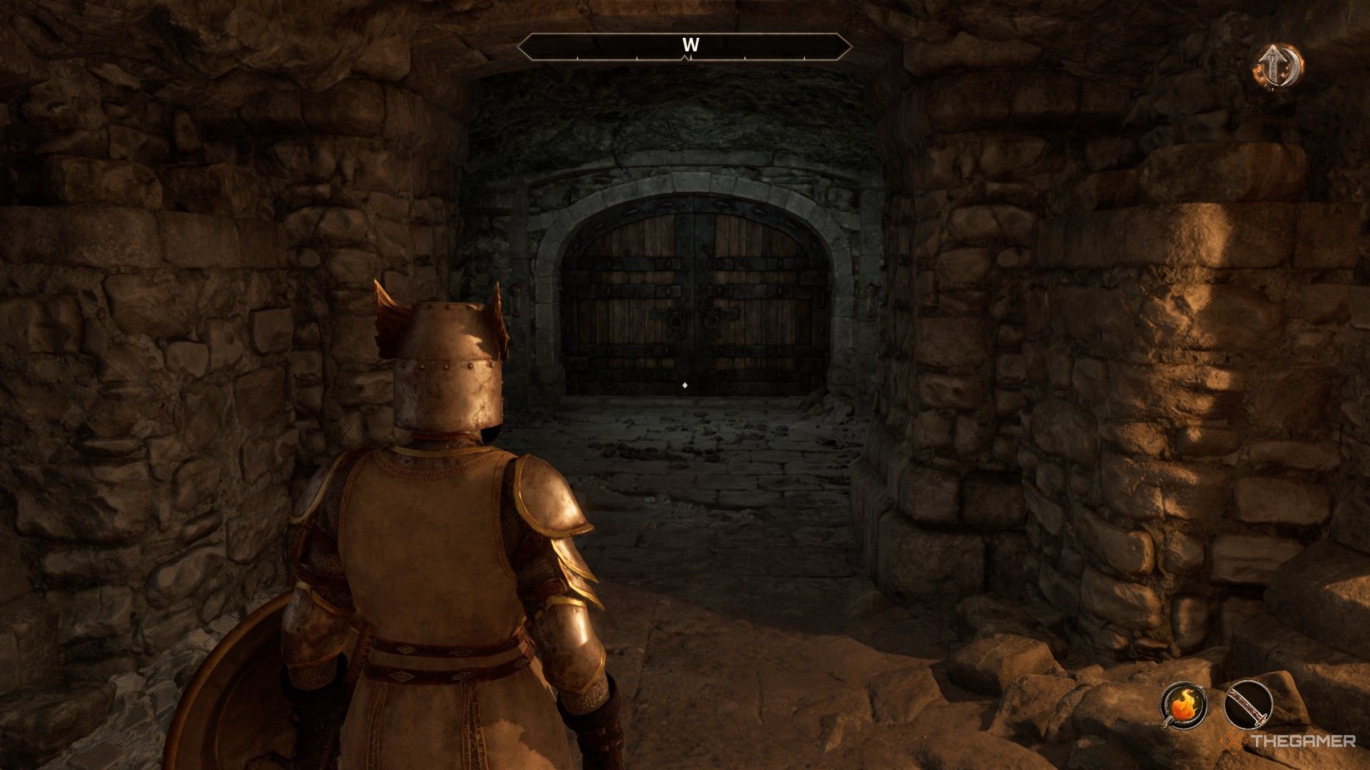 Игрок видит дверь на запад на южном пути с ловушками в Форте Булворк в Oblivion Remastered.