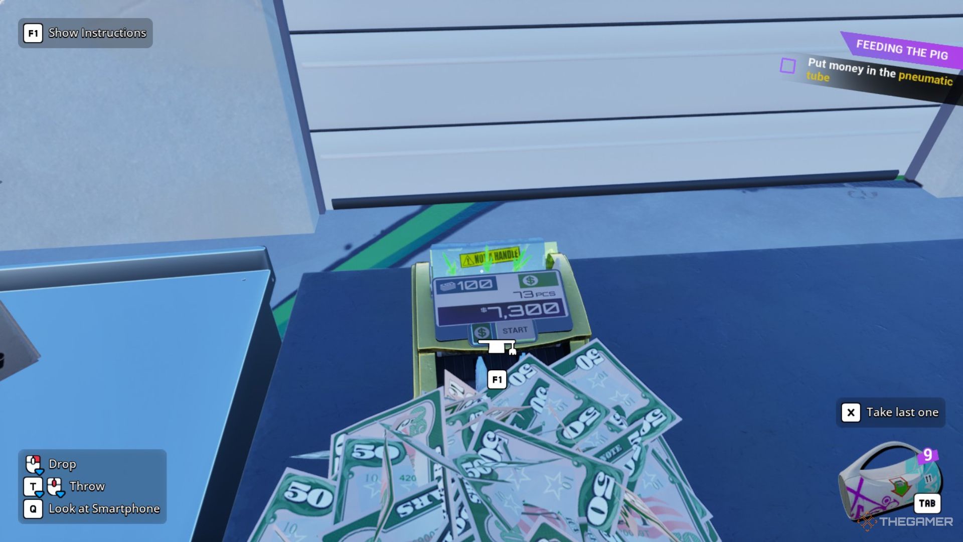 Игрок держит стопку денег возле счетной машинки в Cash Cleaner Simulator.