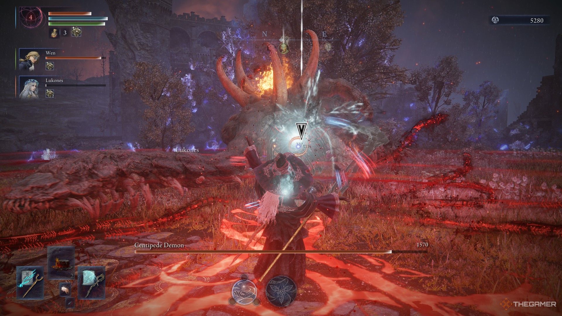 Recluse uses her Ultimate Art on the Centipede Demon in Elden Ring Nightreign.