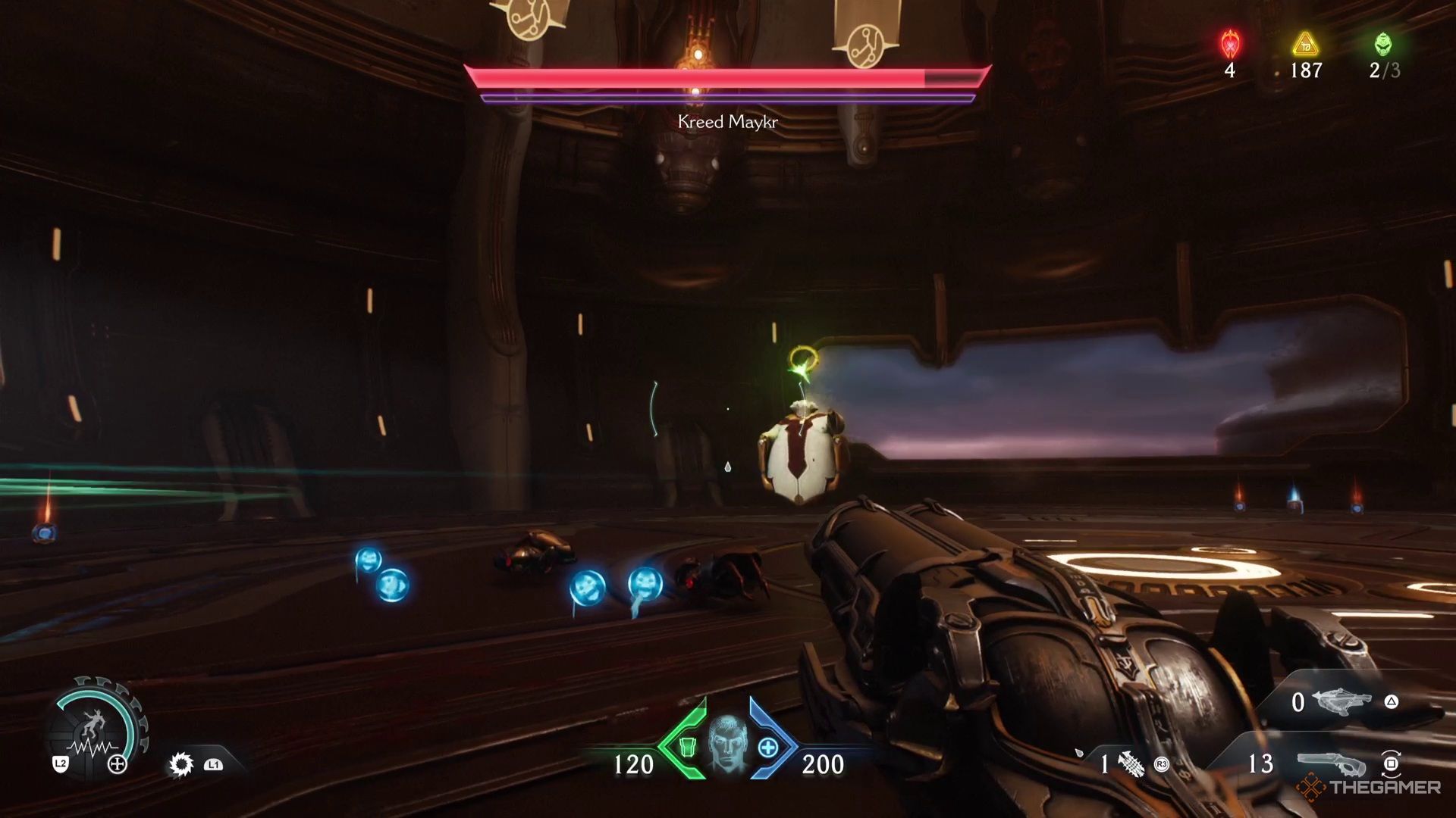 Kreed Maykr fires an attack that can be parried in Doom: The Dark Ages. 