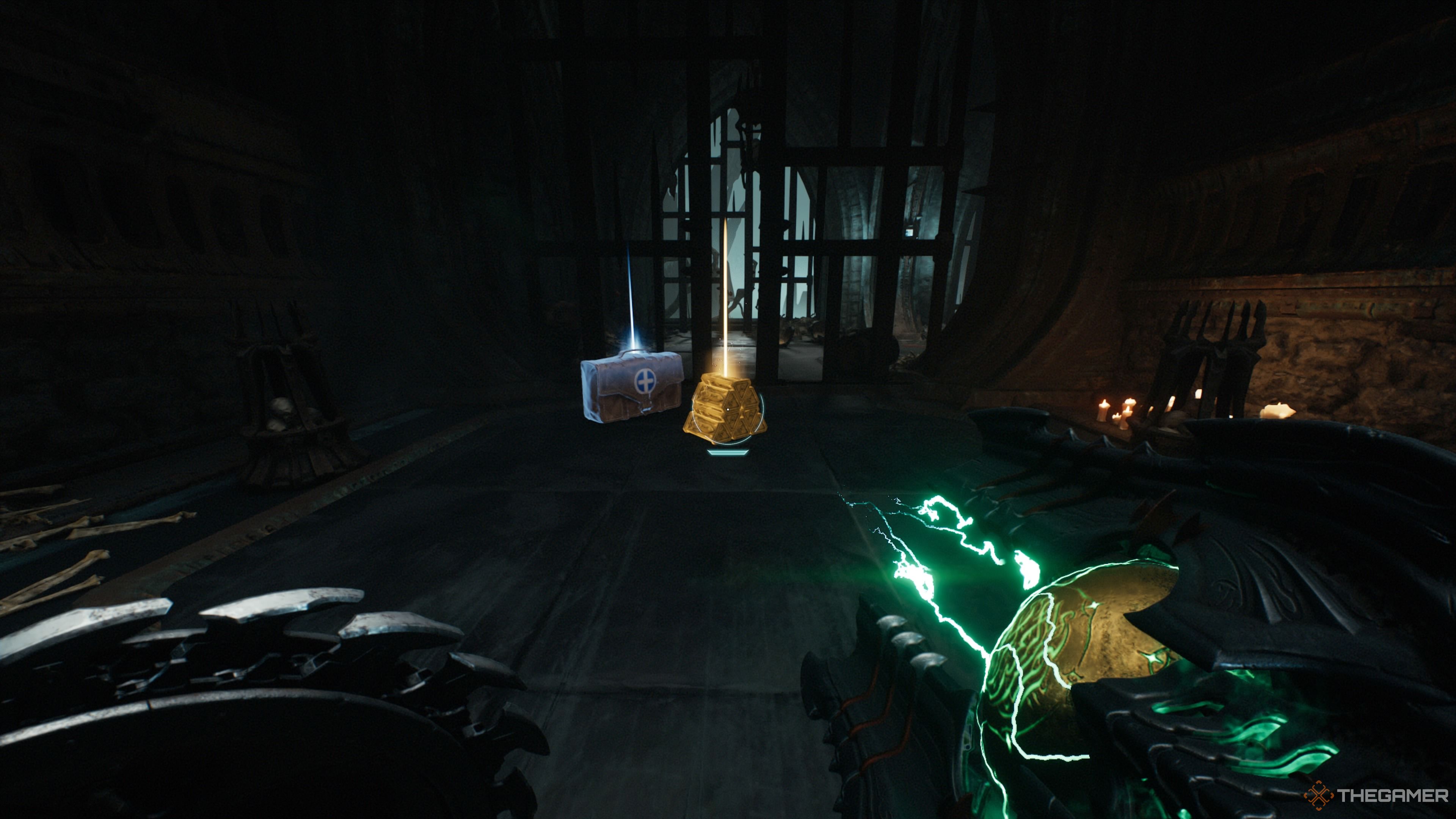 Кучка золота возле Демонов-Хлыстов в главе Пристань душ в Doom: The Dark Ages.