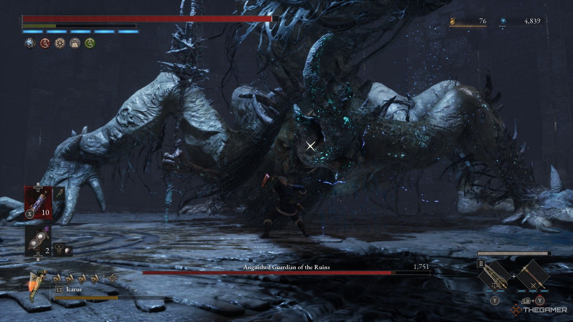 Player strikes the Anguished Guardian on the head in Lies of P: Overture.