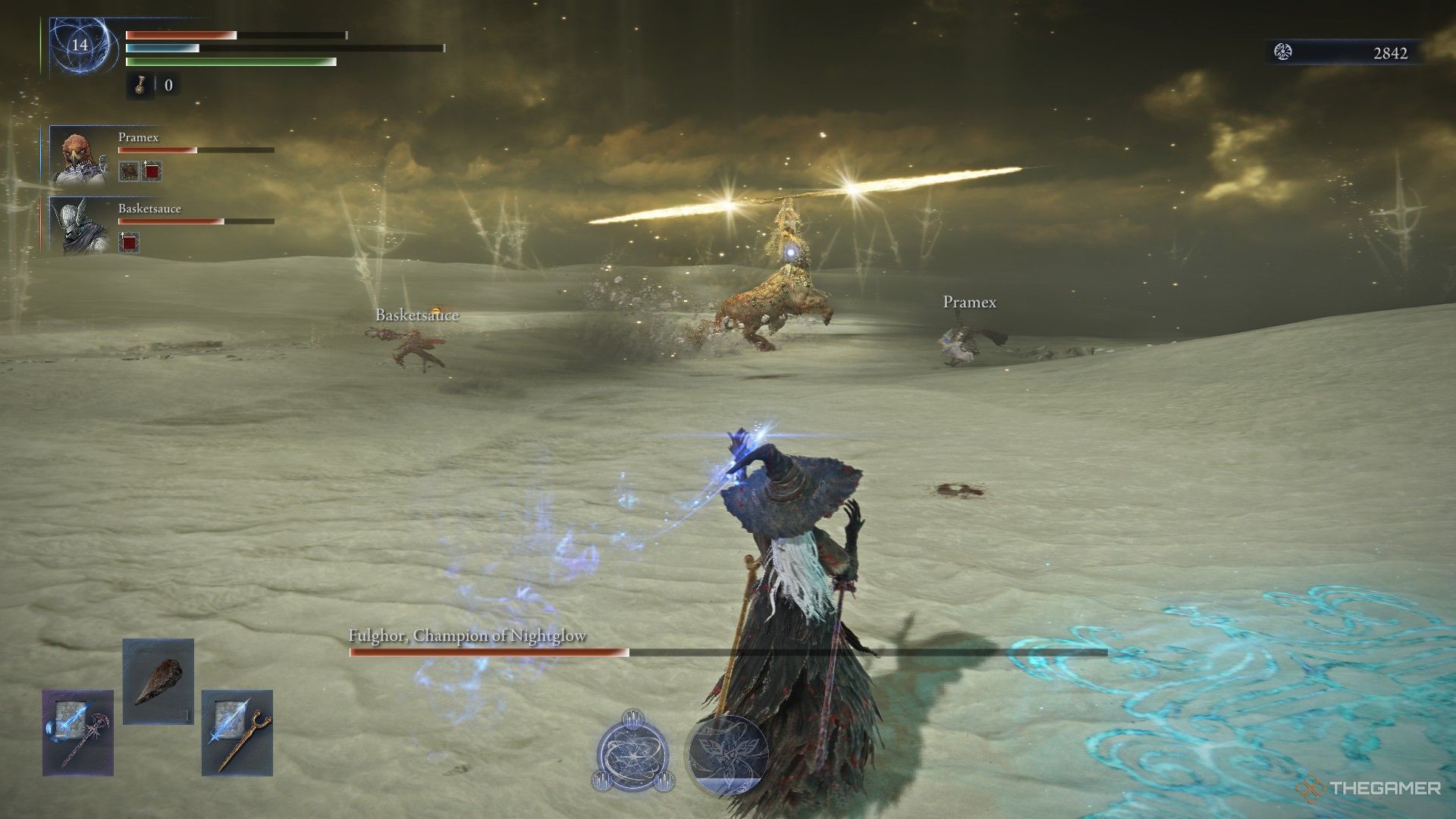 Recluse uses her magic cocktail on Everdark Fulghor as he prepares to attack Guardian in Elden Ring Nightreign.