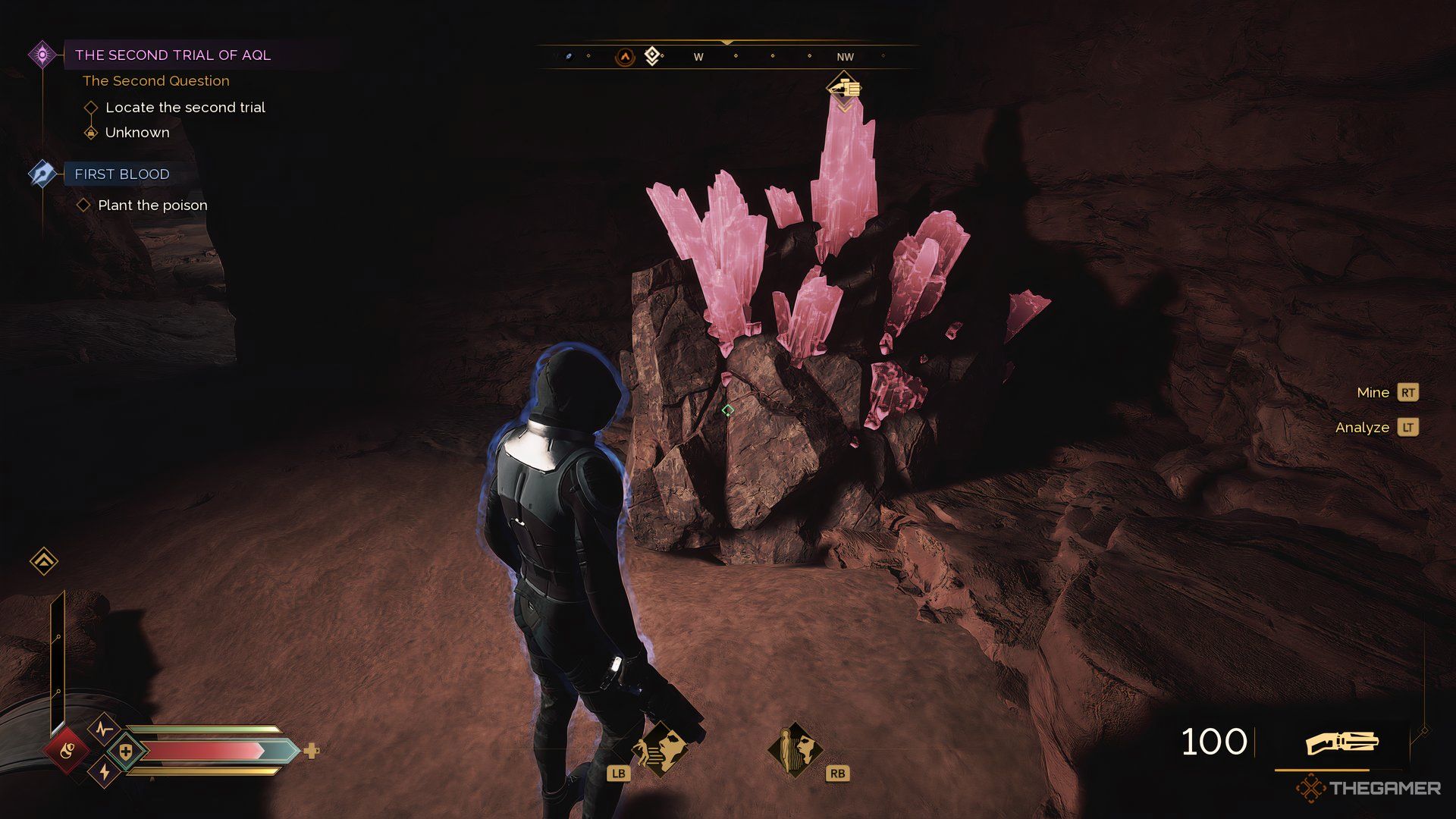 Player in Dune: Awakening looking at a single pile of Erythrite Crystal rock pile. 