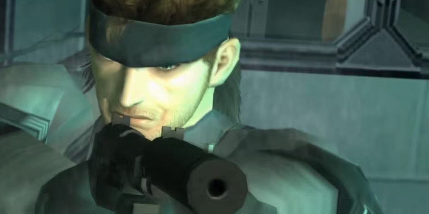 Snake aiming his weapon in Metal Gear Solid 2.