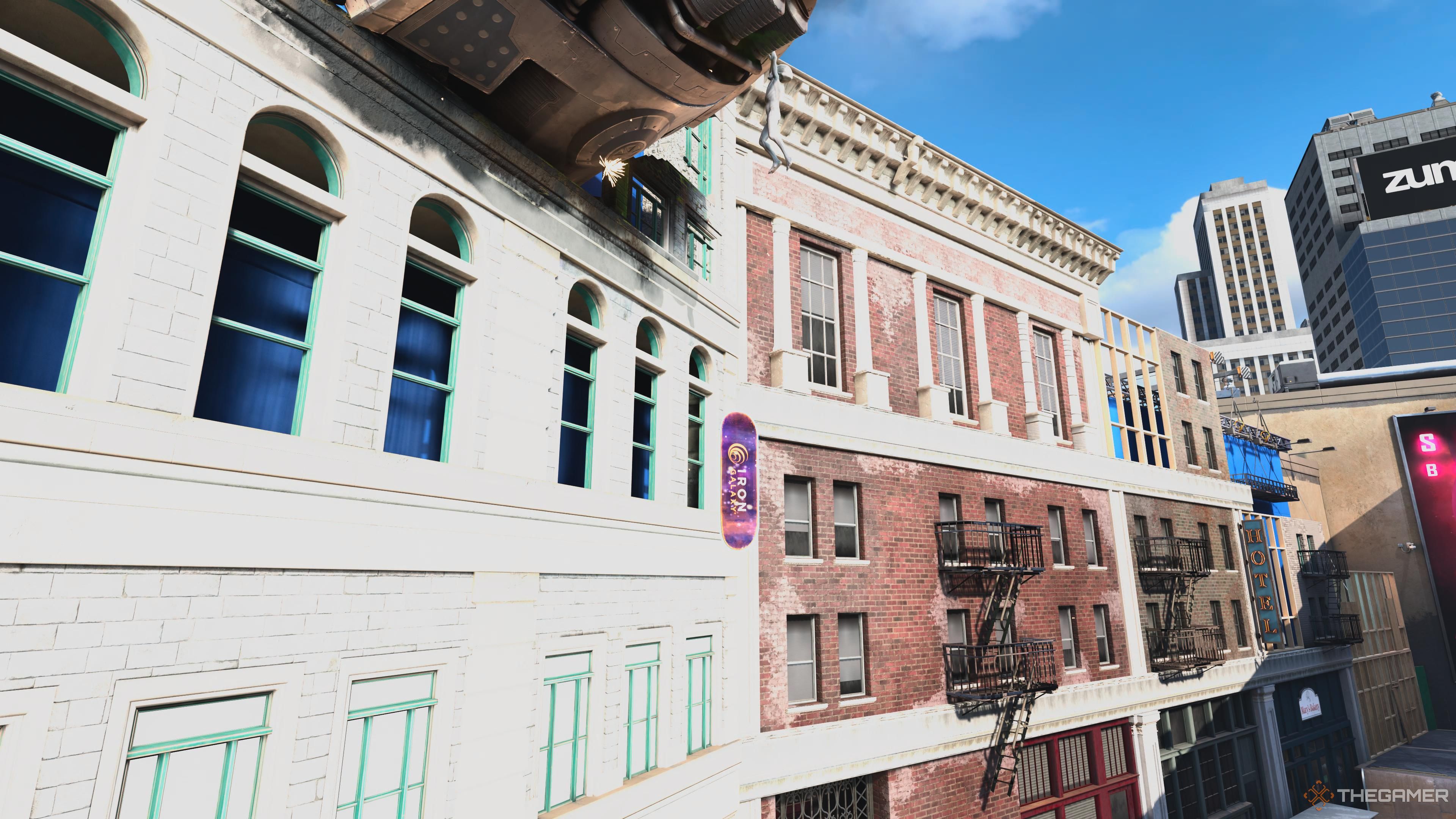 The hidden deck at the Movie Studio in Tony Hawk's Pro Skater 3+ 4.