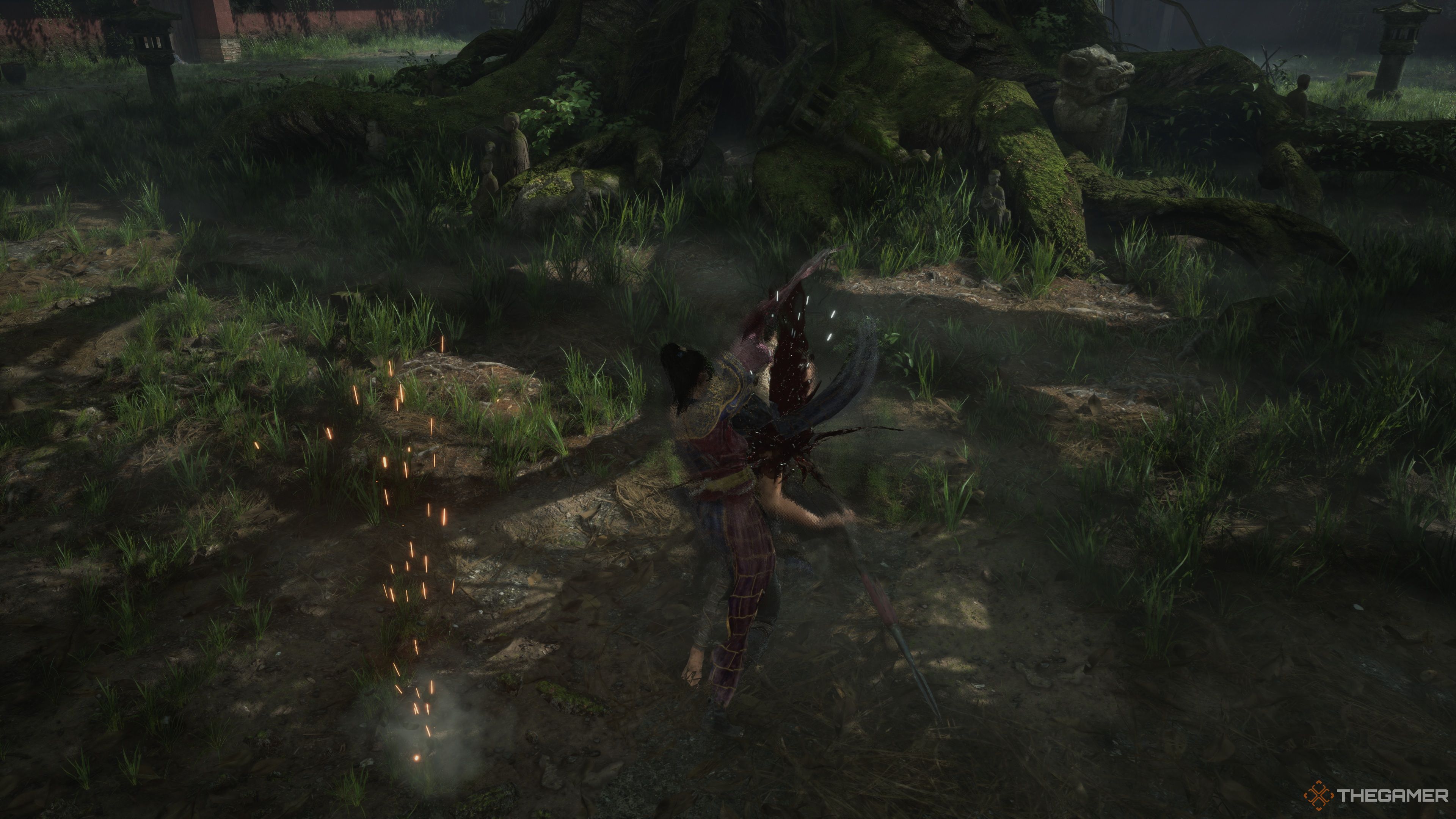 Bai Wuchang delivering a devastating strike on her target with her Lashing Whip Longsword in Wuchang: Fallen Feathers.