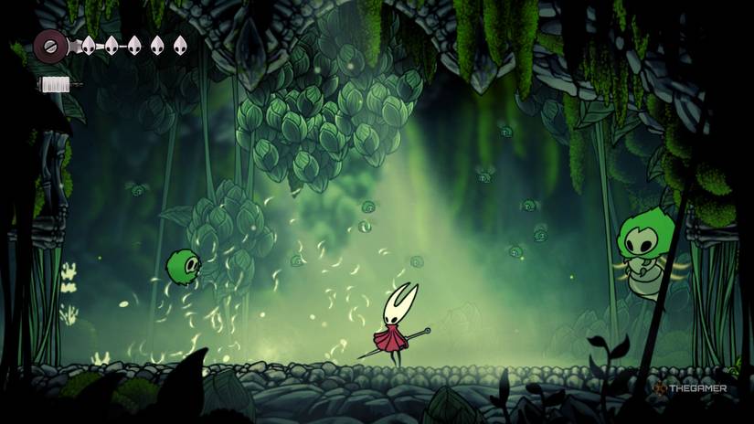 Hornet faces one of Moss Mother's summons during their fight in Hollow Knight: Silksong.