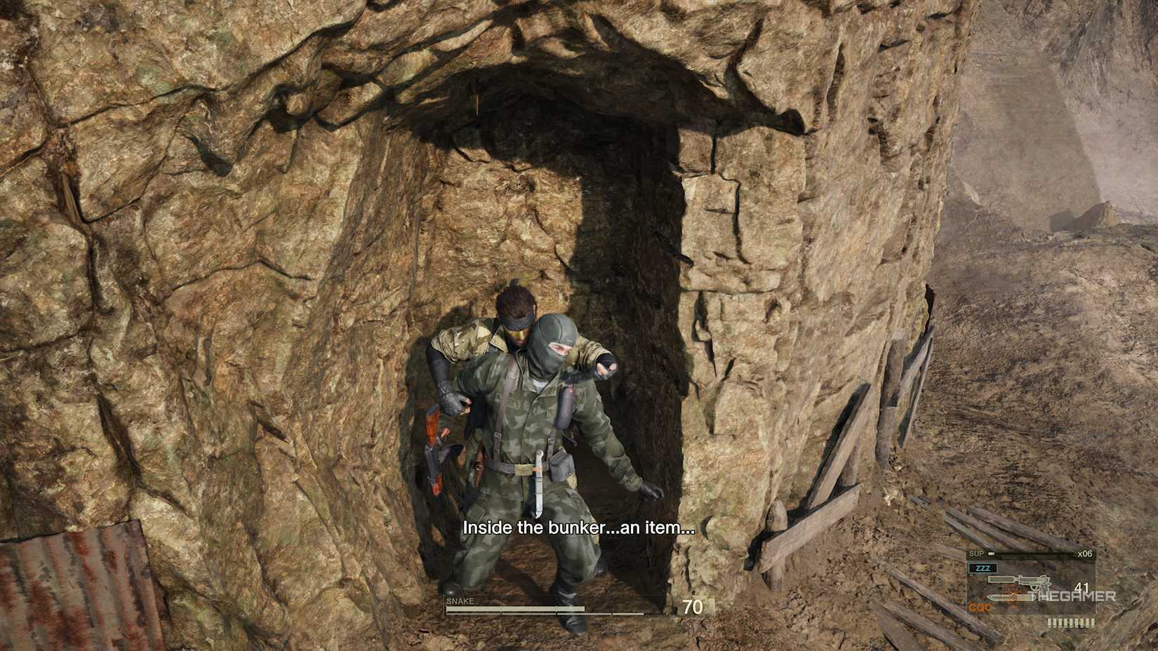 Guard telling Snake about an item while being threatened by a knife in Metal Gear Solid Delta Snake Eater.