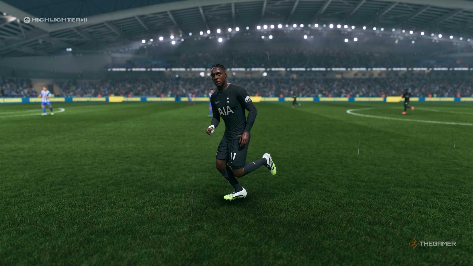 Mathys Tel jogging in EA Sports FC 26.