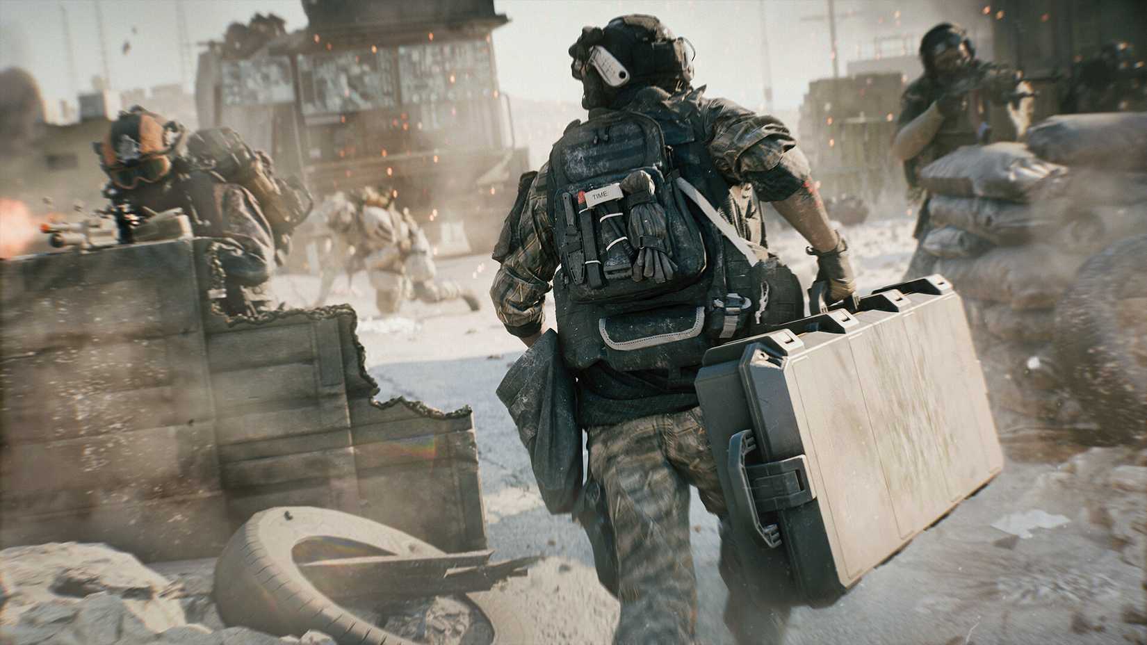 HBattlefield 6 player running to cover while holding a large case.
