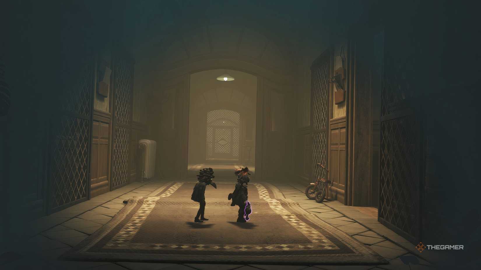 Low and Alone standing in a brightly lit hall in Little Nightmares 3.